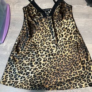 Leopard print chemise nightgown Jones New York